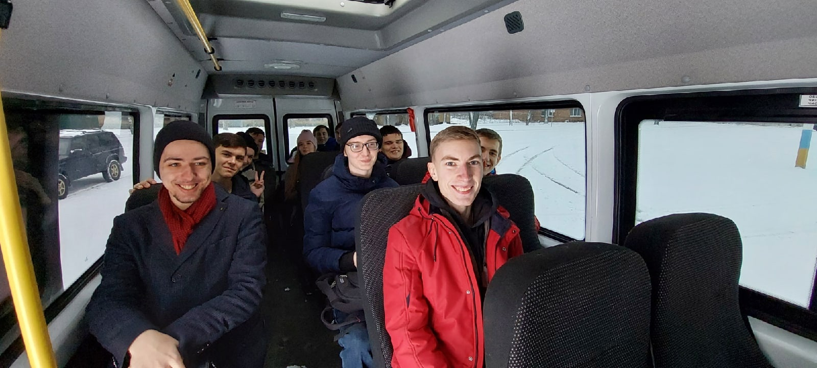 Студенты кафедры в воскресенье отправились на очередной этап международных соревнований по спортивному программированию